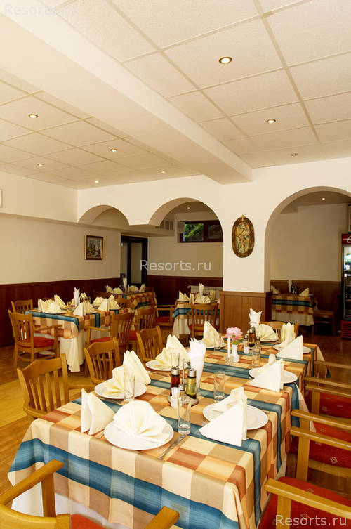 Makrelov Hotel 27